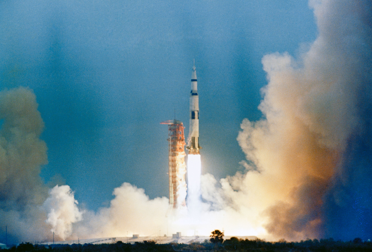 Launch of Apollo 9 space vehicle