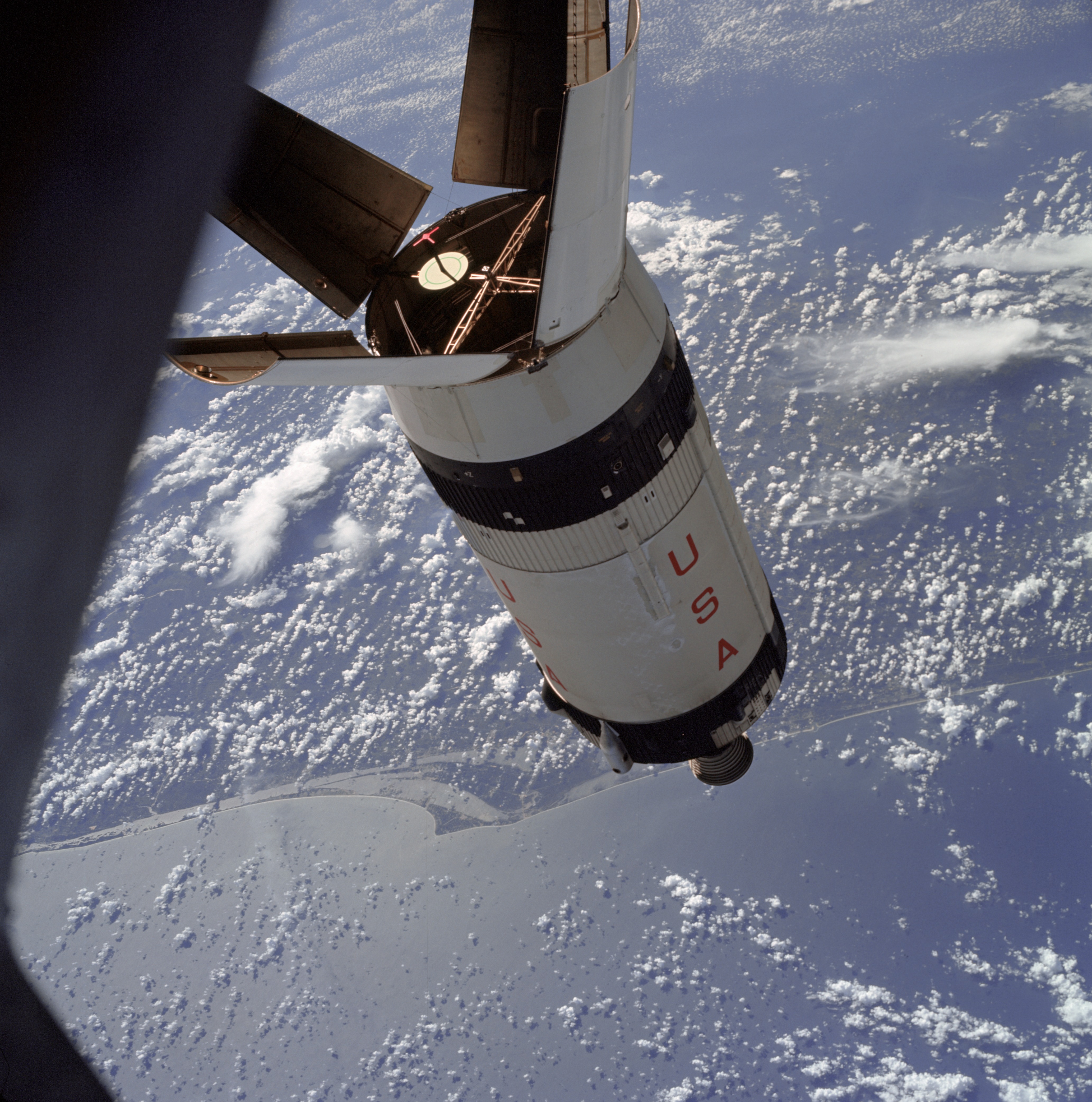 Apollo 7/S-IVB Rendezvous in Space - Moon: NASA Science